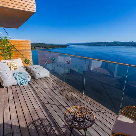 Апартаменты Mjossuite With Lovely View Ringsaker